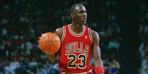 Huyền thoại bóng rổ Michael Jordan